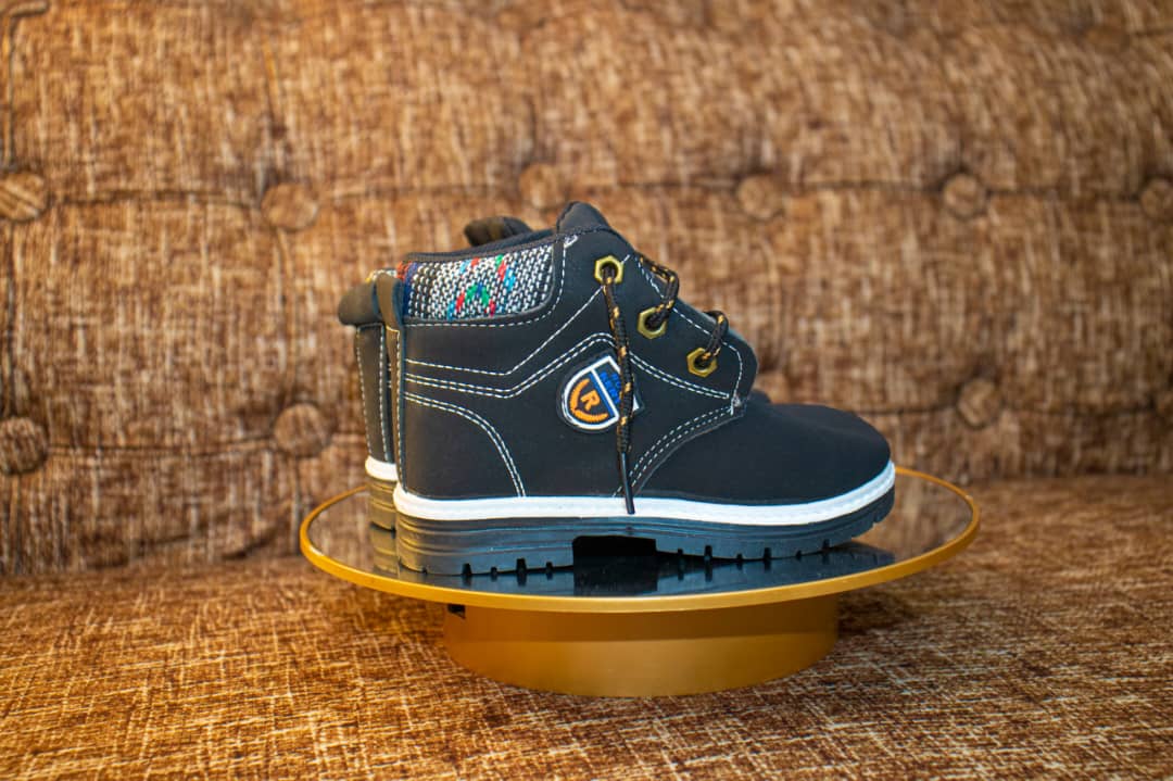 BOTTINE ENFANT STYLE TIMBERLAND